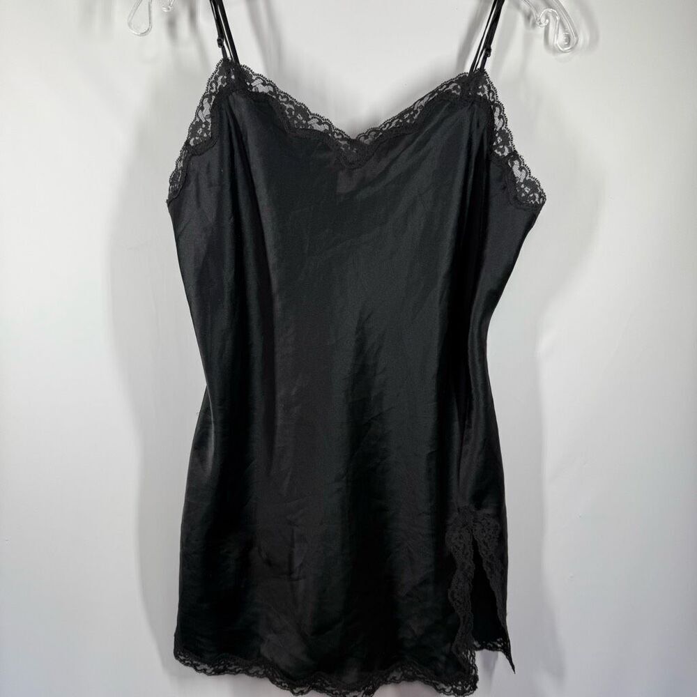Vintage Victoria’s Secret black negligee size medium ￼